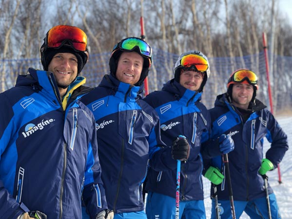 Ski instructors in Beijing & Chongli