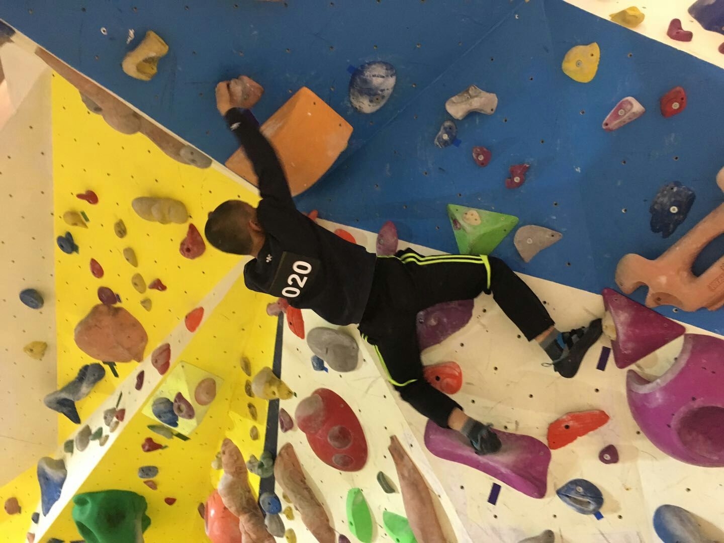 Indoor Climbing 室内攀岩